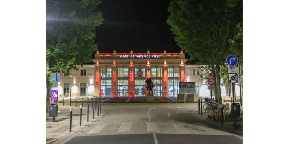 Studio Equipe Hyper Centre De Valence Valence  Ngoại thất bức ảnh